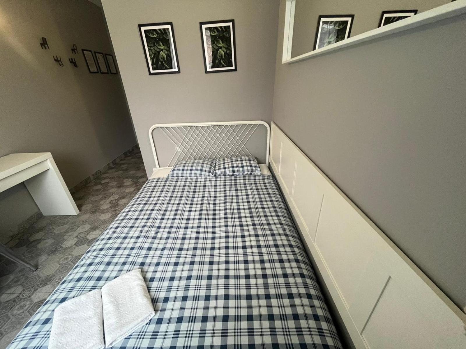 Grey Z Lazienka , Darmowy Parking, Zameldowanie Bezobslugowe Albergue *